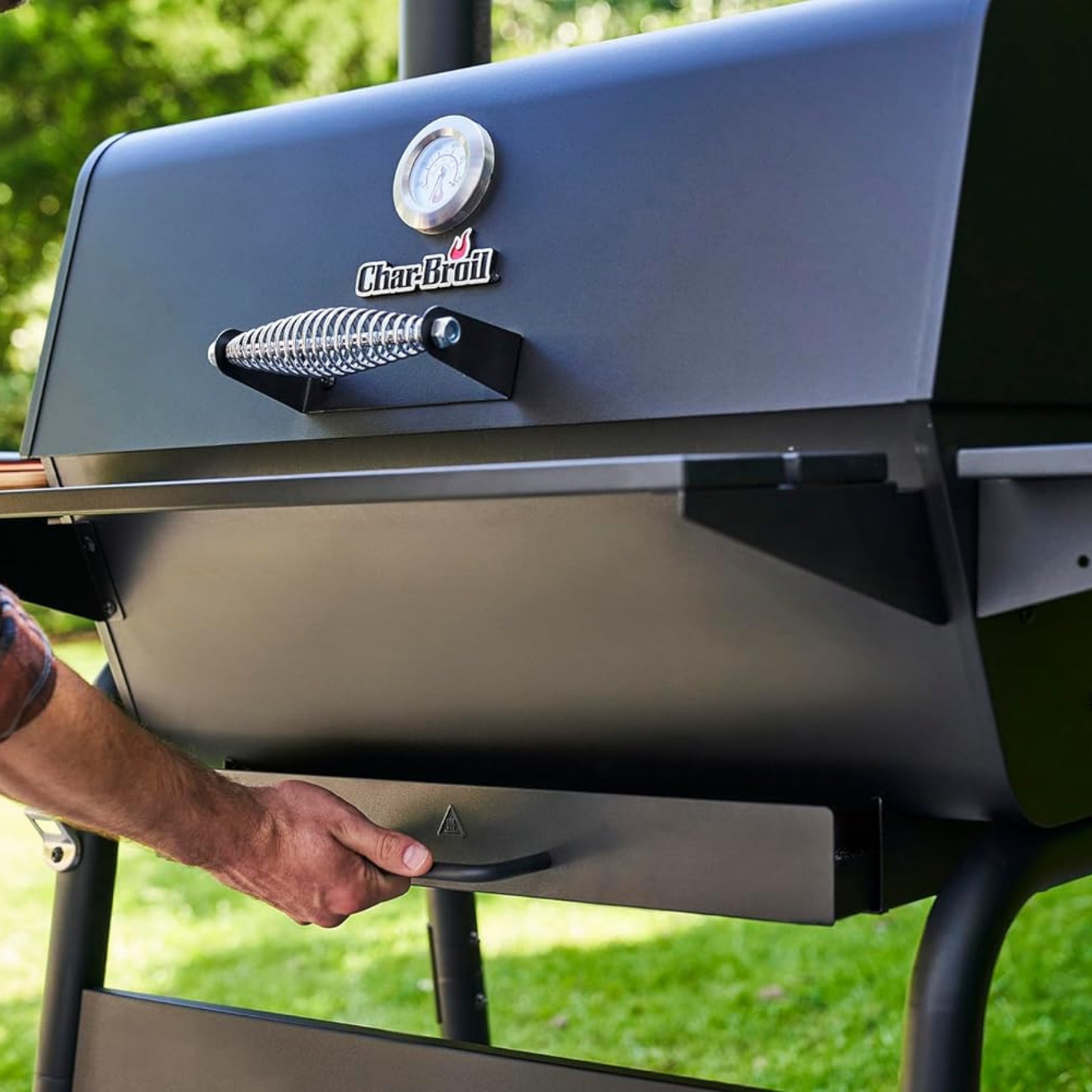 Ex-Display Char-Broil Charcoal Fusion L BBQ