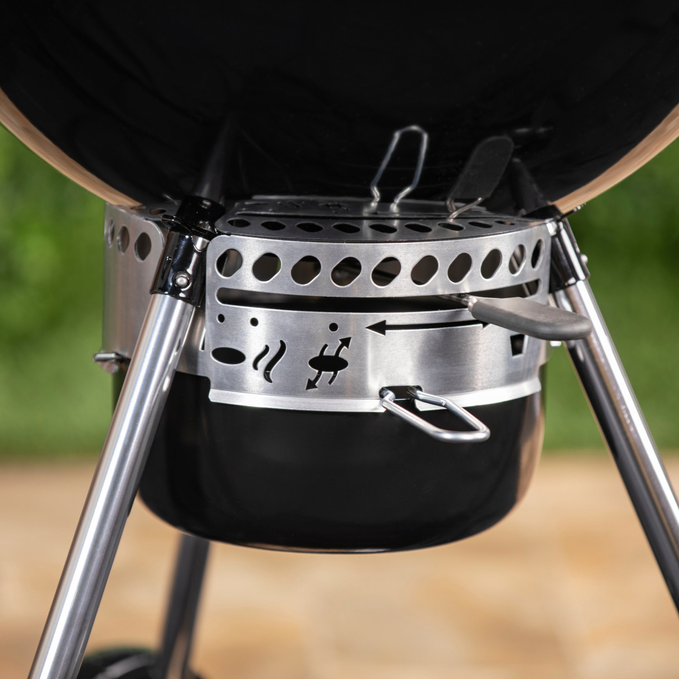 Weber Master-Touch GBS Premium E-5775 Charcoal Barbecue 57cm