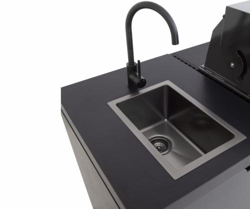 Cabinex Premium Outdoor Kitchen Paired with Beefeater 1600E