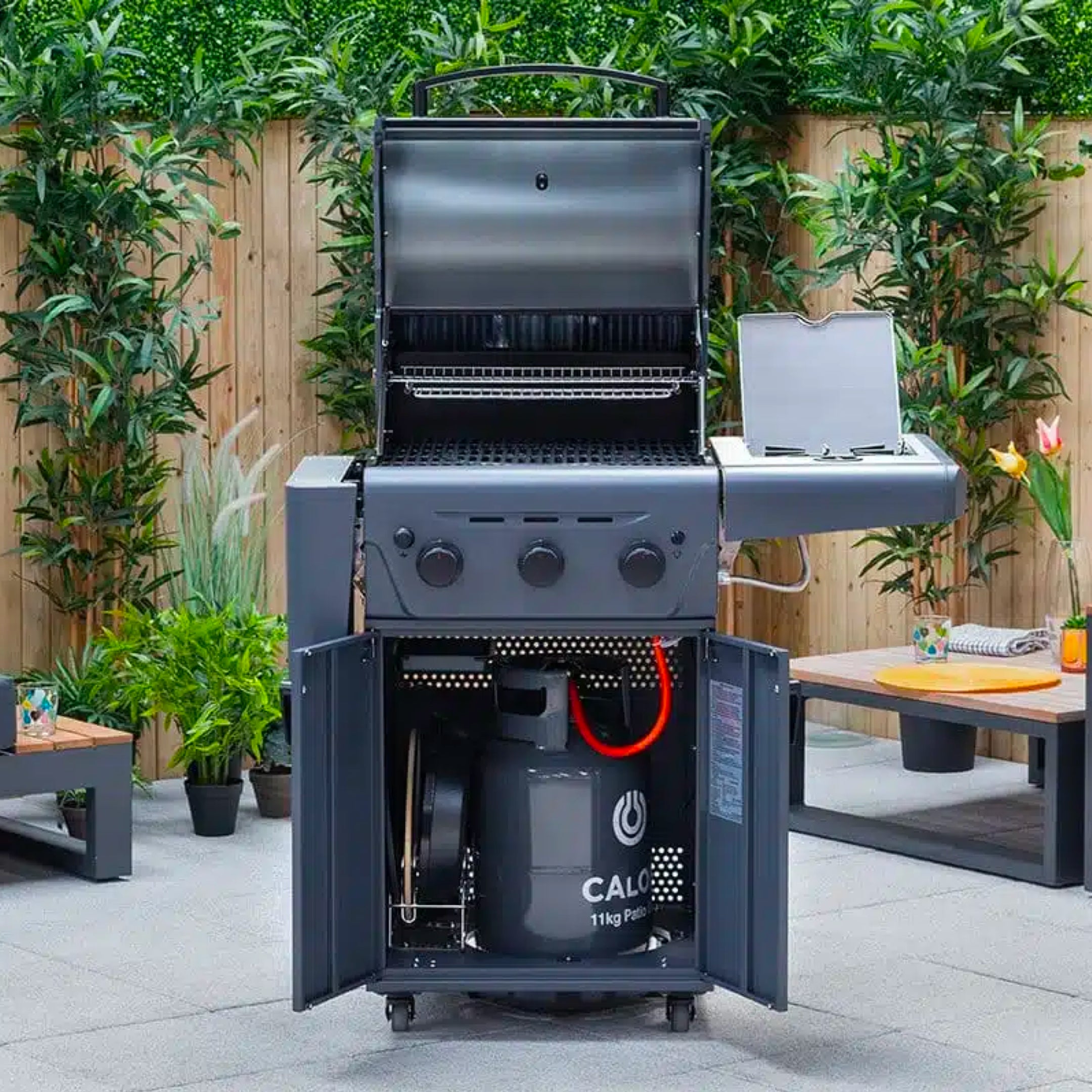 Ex-Display Sahara Performer 3 Burner BBQ