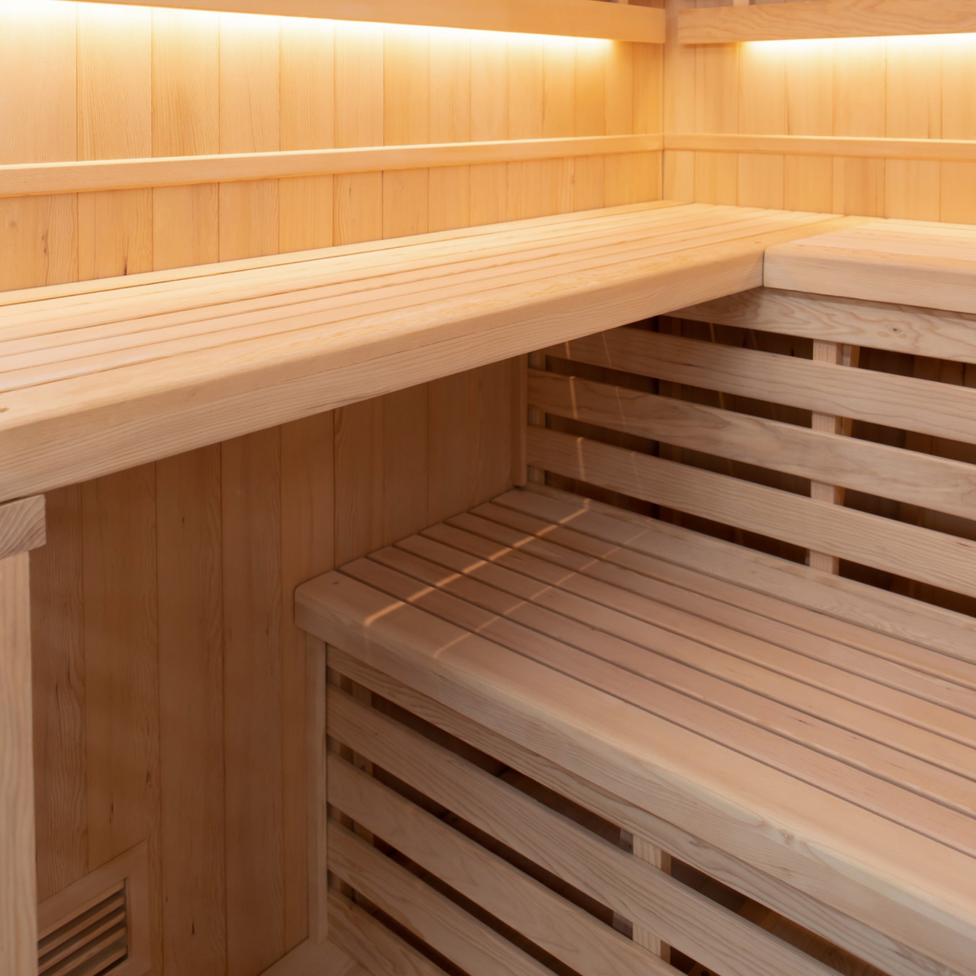 Sense 4-seater traditional sauna