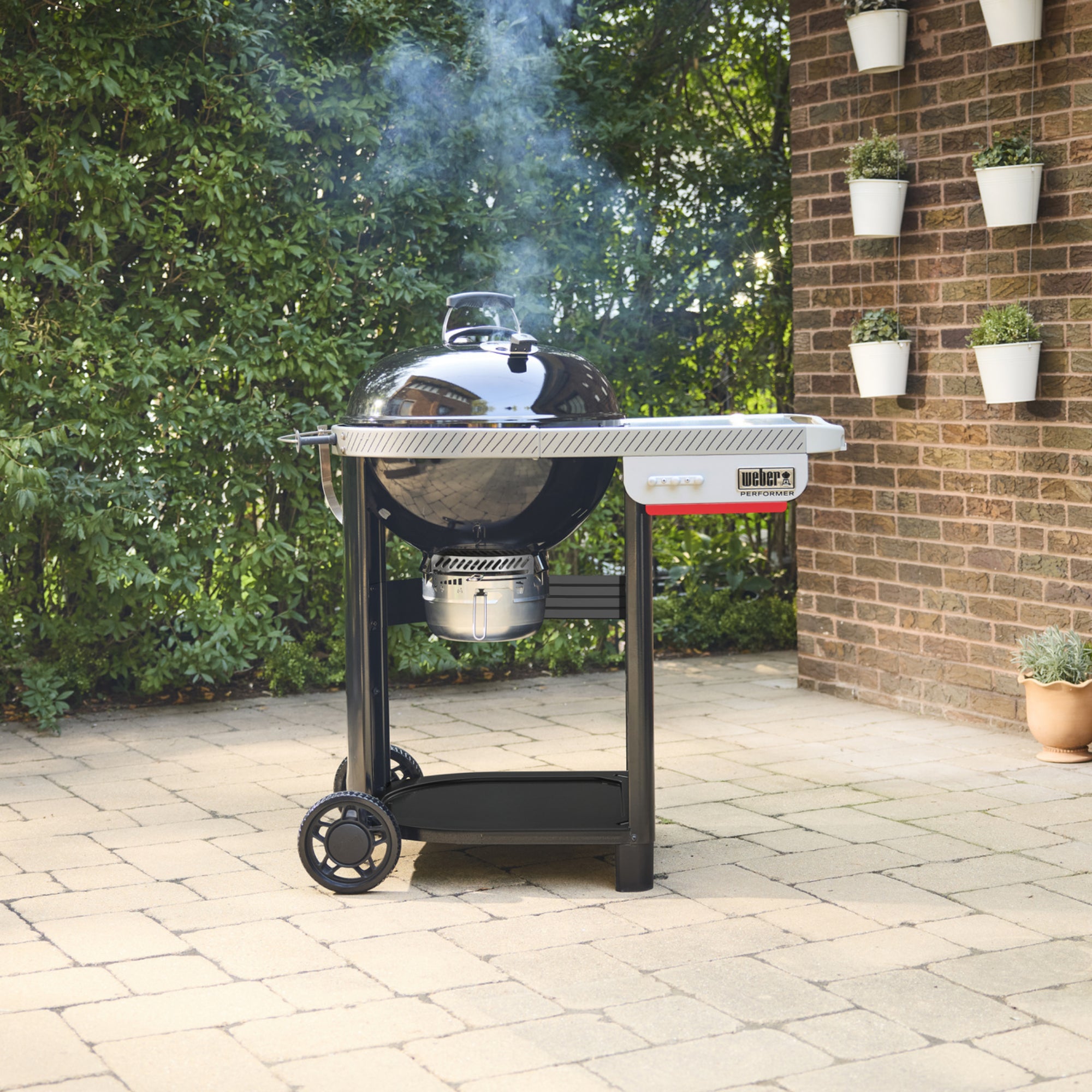 Weber 57cm Performer Charcoal Grill